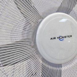 Air Monster 15593 MG WH 20" Stand Fan with Timer