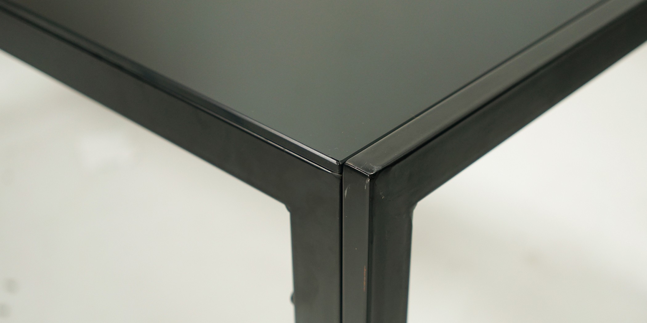 Henrix Table and 6 Chairs Metal