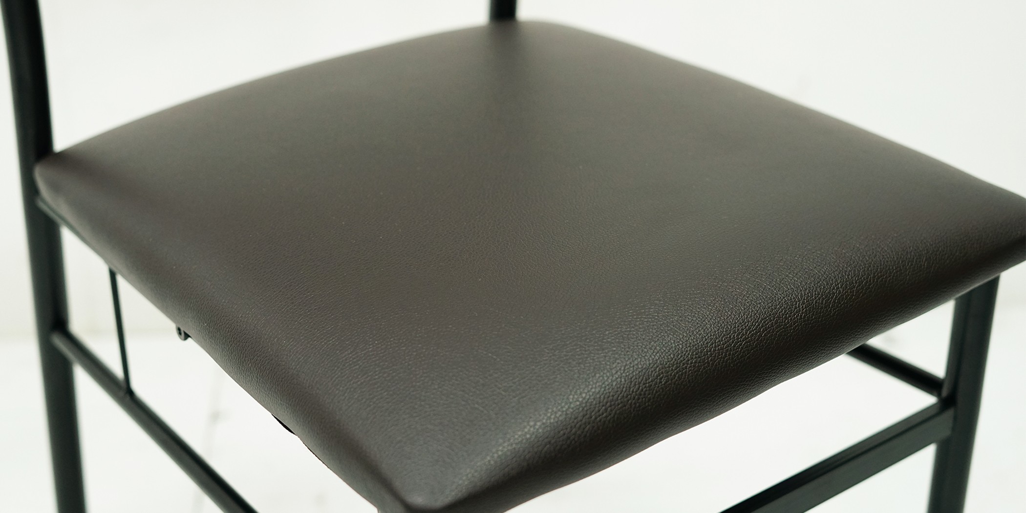 Ixora Table and 6 Chairs Metal/MDF Top