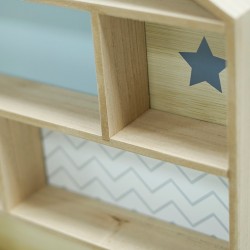 Boy’s house shelf