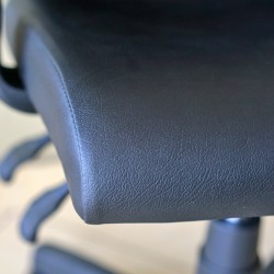 Mimosa Office Chair With Armrest TK20 Semi Leather